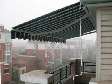 伸縮遮陽雨篷